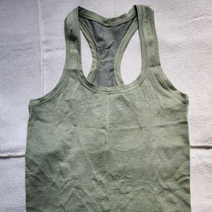 Lululemon Race Length Swiftly Tank in Green/Grey Colour Size 6